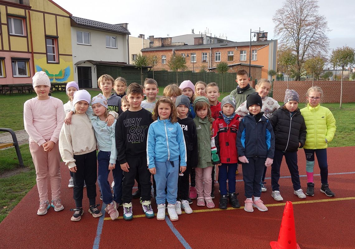 Szkolne eliminacje klas 1-3 do Biegu Mikołajkowego  grafika