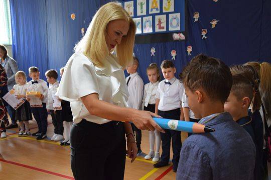 Uroczyste Rozpoczęcie Roku Szkolnego klas pierwszych 2023/2024 - pasowanie na ucznia