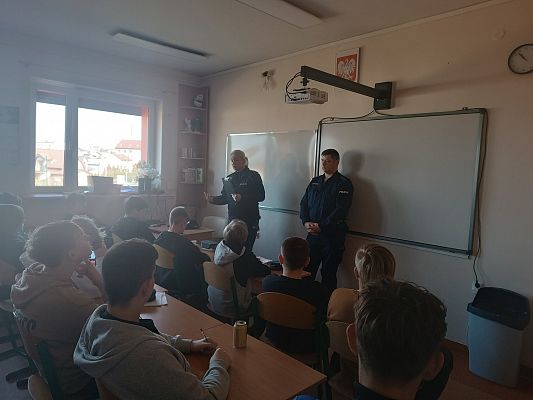 Spotkanie profilaktyczne z przedstawicielami policji