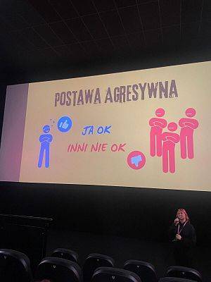 "Lars jest LOL" - wyjazd do kina klas szóstych, siódmych i ósmych