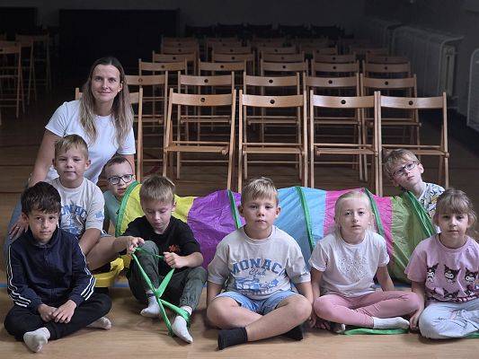 "Akcja - integracja", czyli zajęcia adaptacyjne pierwszaków z wychowawcą