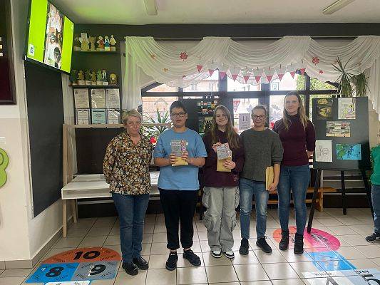 "Odblaskowa Szkoła" - nagrodzeni w konkursie z wiedzy o bezpieczeństwie w ruchu drogowym