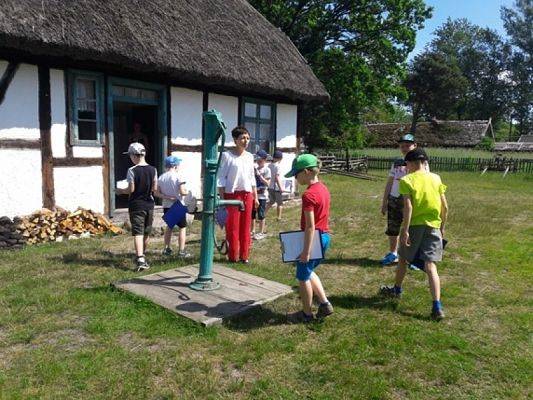 V POWIATOWY KONKURS PLASTYCZNY "KASZUBY JAK MALOWANE"