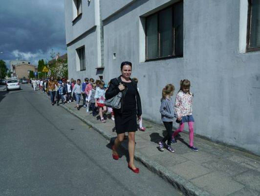 Wyjście na proekologiczne przedstawienie edukacyjne pt. „Dorotka po drugiej stronie tęczy”