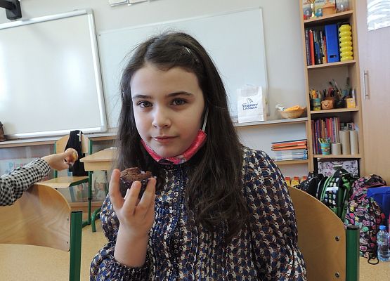 Dzień Kobiet w klasach 1-3 grafika