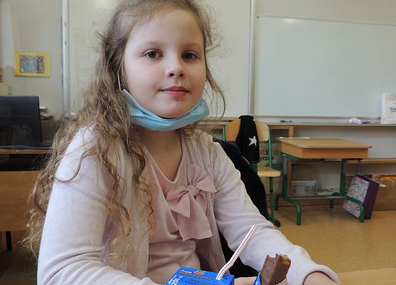 Dzień Kobiet w klasach 1-3 grafika