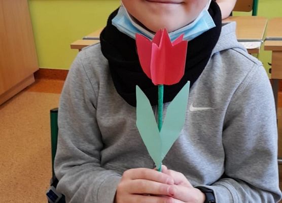 Dzień Kobiet w klasach 1-3 grafika