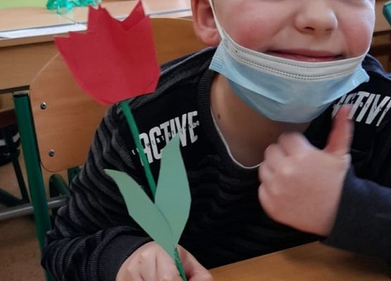 Dzień Kobiet w klasach 1-3 grafika