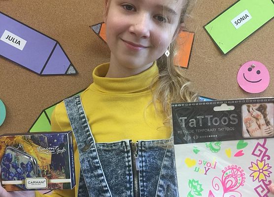 Dzień Kobiet w klasach 1-3 grafika