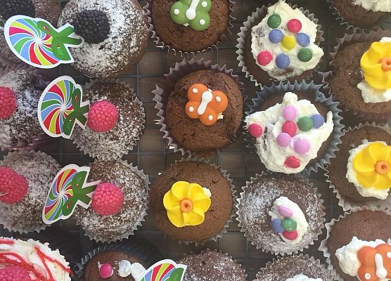 Dzień Kobiet w klasach 1-3 grafika