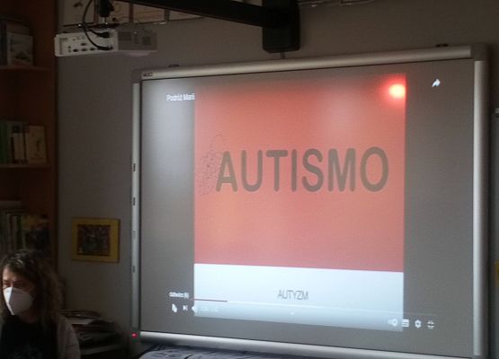 "Autyzm - wiem, rozumiem, pomagam" prace konkursowe grafika