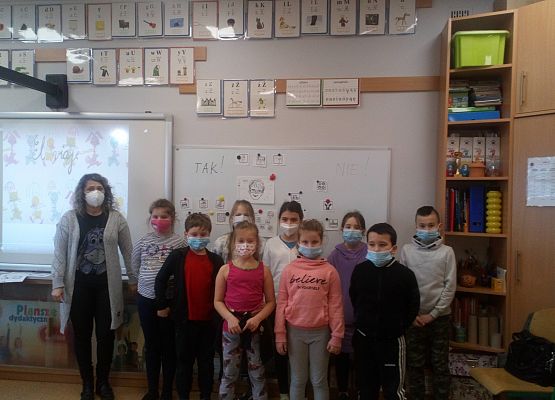 "Autyzm - wiem, rozumiem, pomagam" prace konkursowe grafika