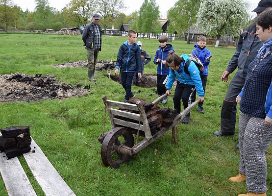 Wycieczka kaszubska klas trzecich grafika