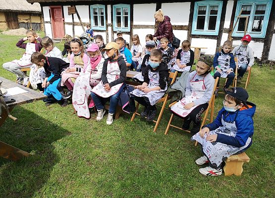 Wycieczka kaszubska klas pierwszych grafika