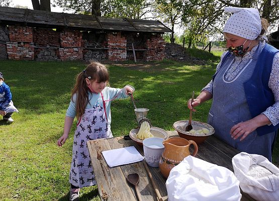 Wycieczka kaszubska klas pierwszych grafika