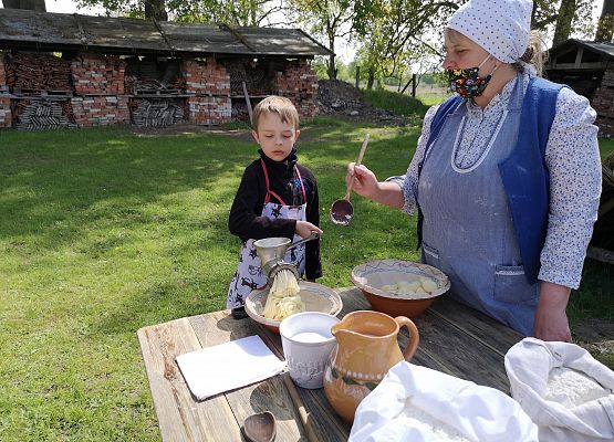 Wycieczka kaszubska klas pierwszych grafika
