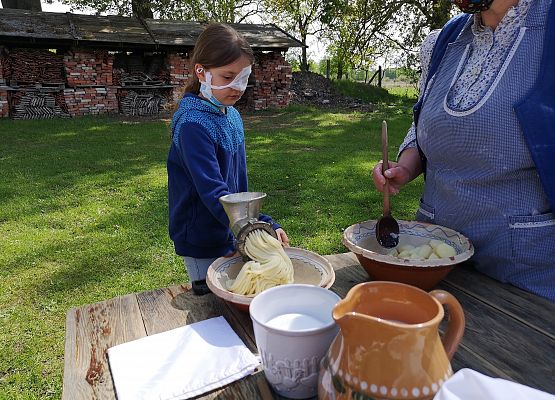 Wycieczka kaszubska klas pierwszych grafika