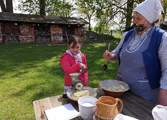 Wycieczka kaszubska klas pierwszych grafika