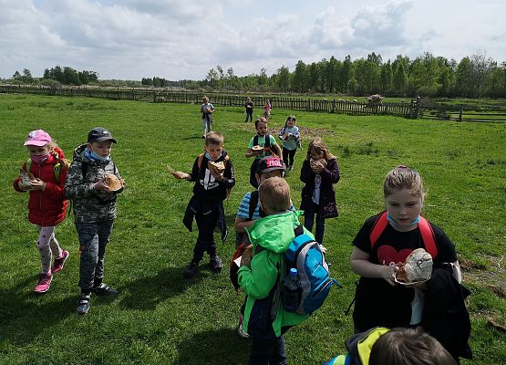 Wycieczka kaszubska klas pierwszych grafika