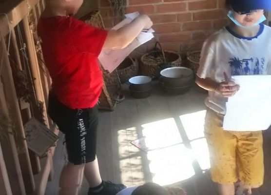 "Zioła, zielarstwo" - lekcja muzealna klasy drugiej (fotorelacja) grafika