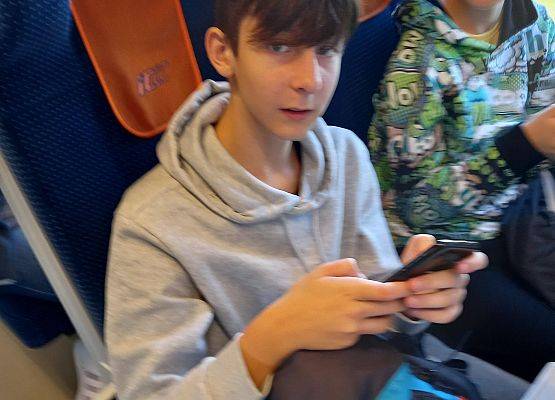 Wycieczka integracyjna klas 8 grafika