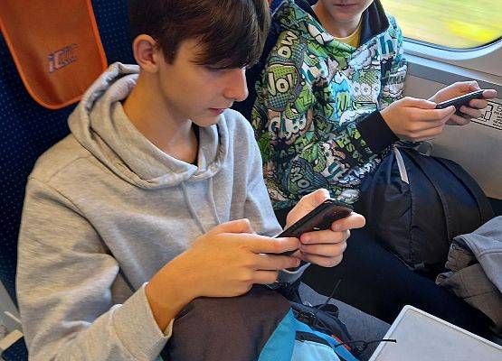 Wycieczka integracyjna klas 8 grafika