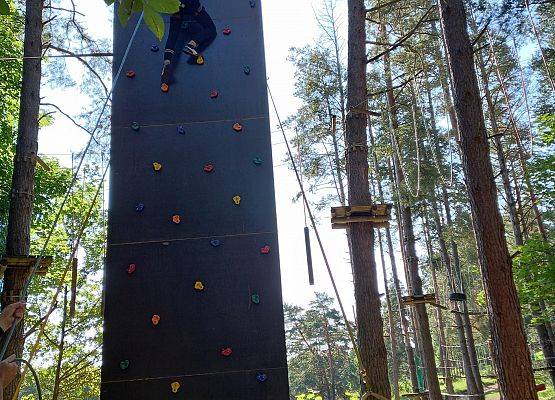 Wycieczka integracyjna klas 8 grafika