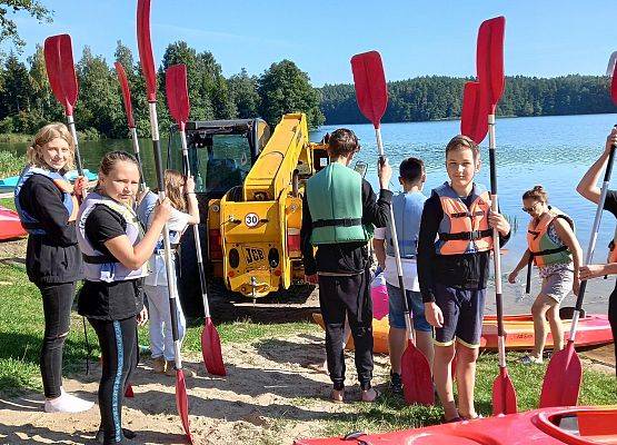 Wycieczka integracyjna klas 8 grafika