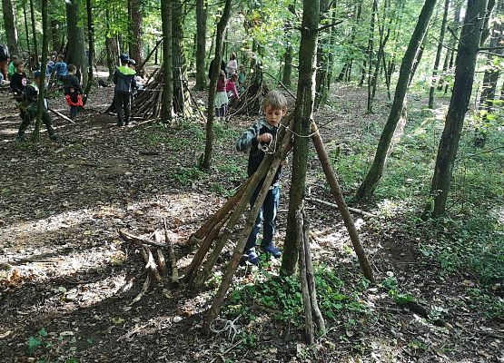 Wycieczka kaszubska klasy do Pałacu pod Bocianim Gniazdem w Runowie grafika