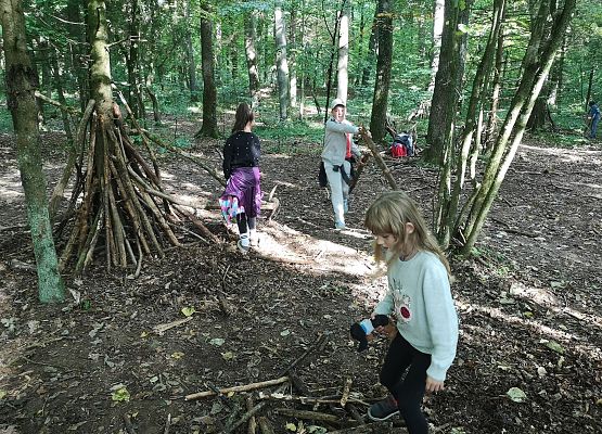Wycieczka kaszubska klasy do Pałacu pod Bocianim Gniazdem w Runowie grafika