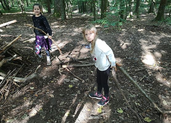 Wycieczka kaszubska klasy do Pałacu pod Bocianim Gniazdem w Runowie grafika