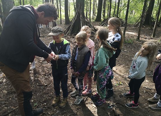 Wycieczka kaszubska klasy do Pałacu pod Bocianim Gniazdem w Runowie grafika