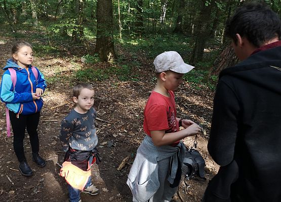 Wycieczka kaszubska klasy do Pałacu pod Bocianim Gniazdem w Runowie grafika