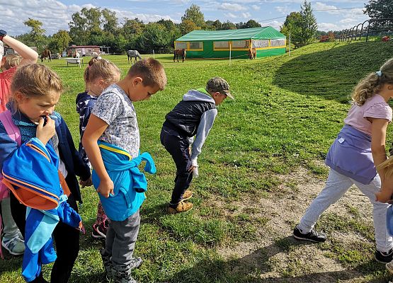Wycieczka kaszubska klasy do Pałacu pod Bocianim Gniazdem w Runowie grafika