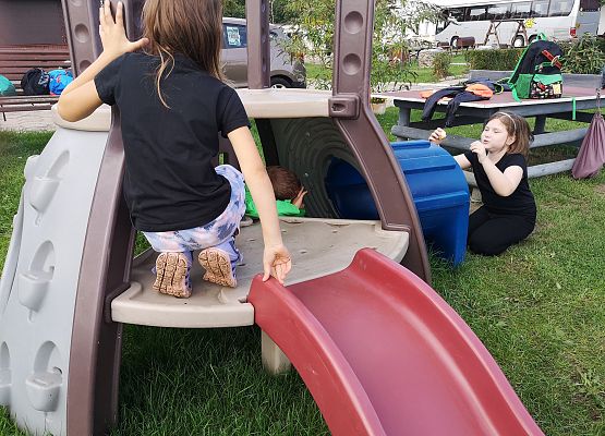 Wycieczka kaszubska klasy do Pałacu pod Bocianim Gniazdem w Runowie grafika