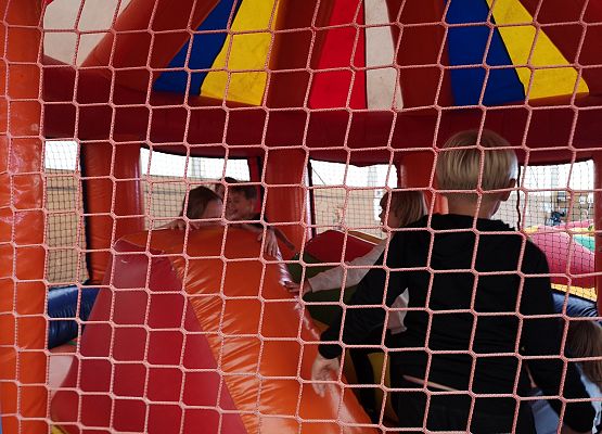 Wycieczka kaszubska klasy do Pałacu pod Bocianim Gniazdem w Runowie grafika