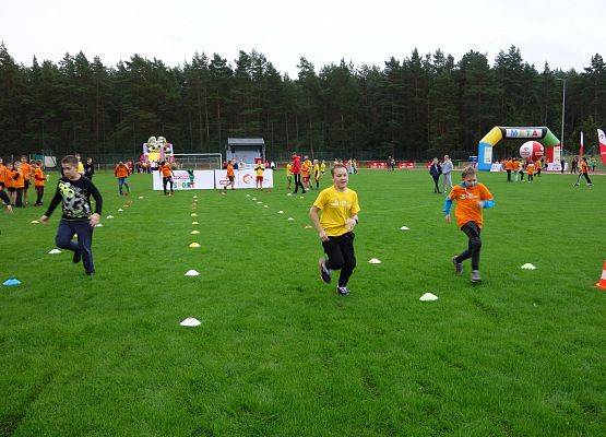 Z podwórka na bieżnię grafika