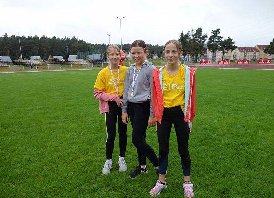 Z podwórka na bieżnię grafika