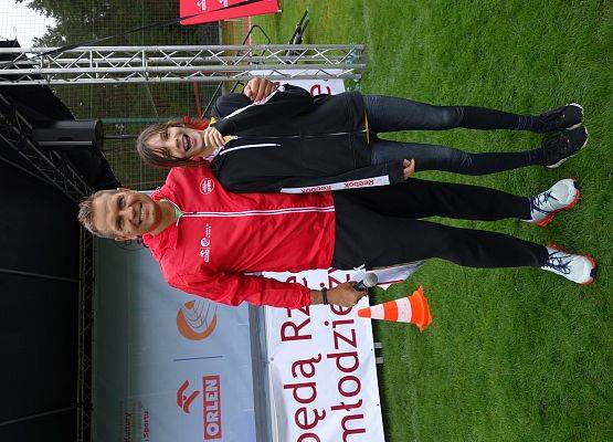 Z podwórka na bieżnię grafika