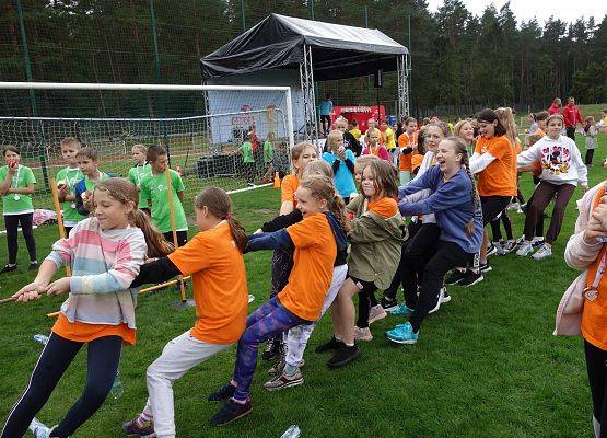 Z podwórka na bieżnię grafika