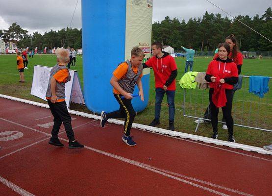 Z podwórka na bieżnię grafika