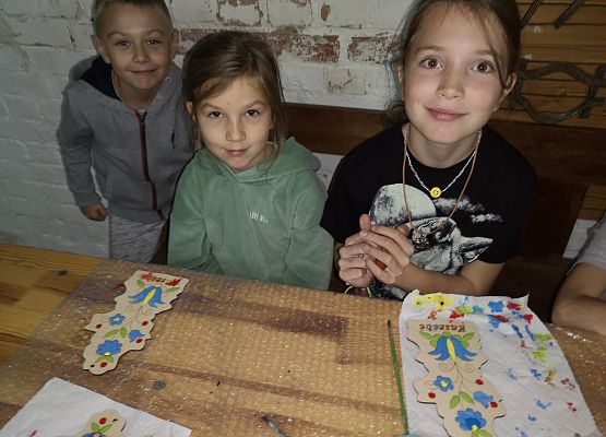 Wycieczka kaszubska klas drugich do Kartuz grafika