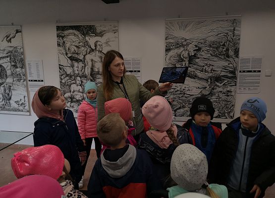 Wycieczka kaszubska klas drugich do Kartuz grafika