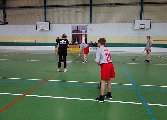 Miejskie Igrzyska Dzieci w Unihokeju Chłopców grafika