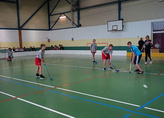 Miejskie Igrzyska Dzieci w Unihokeju Chłopców grafika