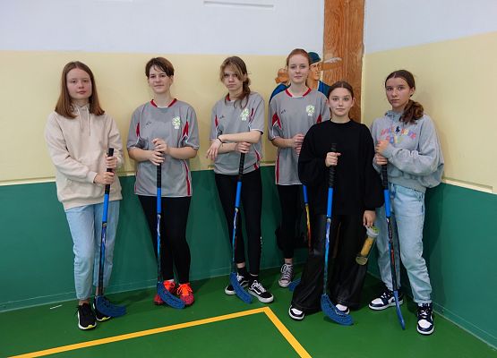 Miejskie Igrzyska Młodzieży Szkolnej w Unihokeju Dziewcząt i Chłopców grafika