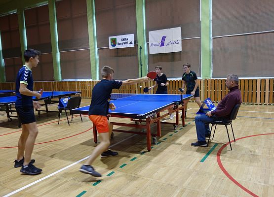 Jonatan i Paweł Mistrzami powiatu w tenisie stołowym! grafika