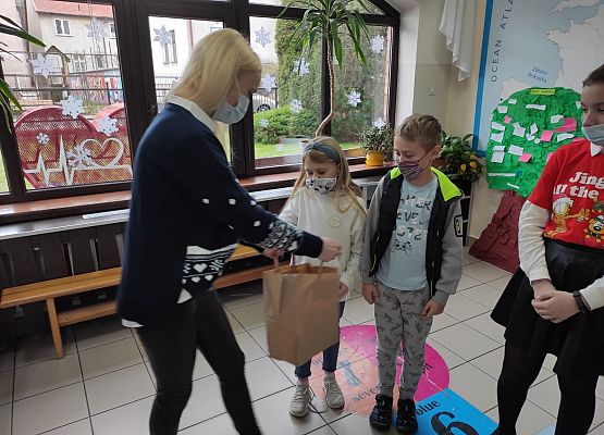 Światowy Dzień Życzliwości i Pozdrowień w SJSP grafika