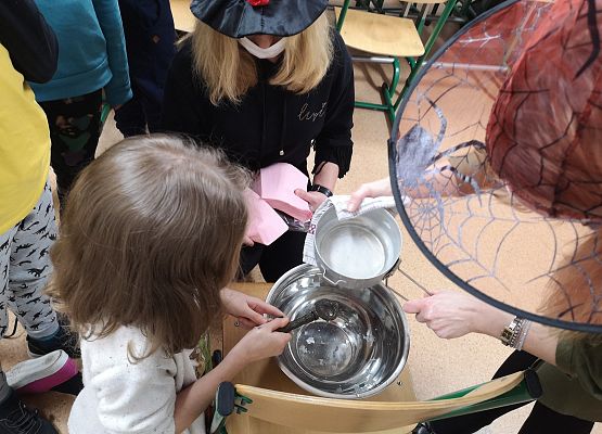 Andrzejki w klasach drugich :) grafika