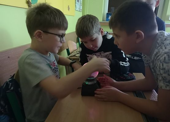 Andrzejki w klasach drugich :) grafika